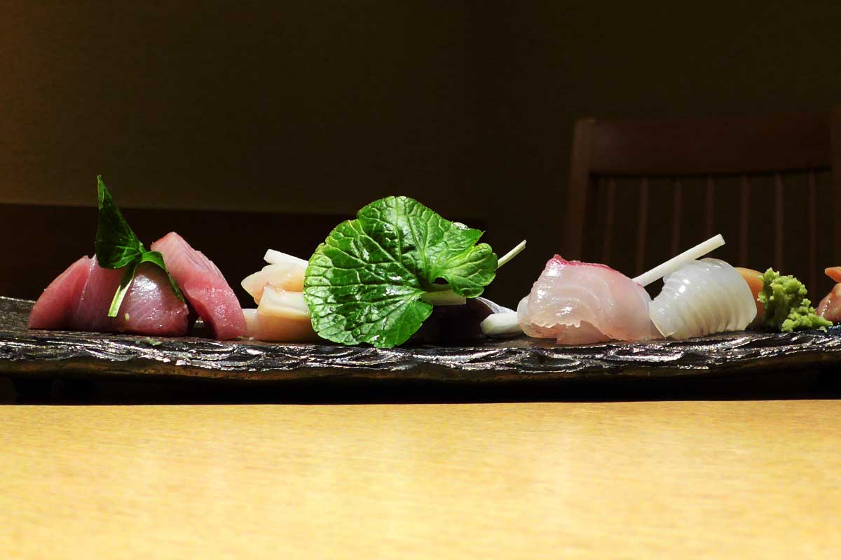 How Sushi Master Yoya Takahashi Makes ... How Sushi Master Yoya Takahashi Makes ...